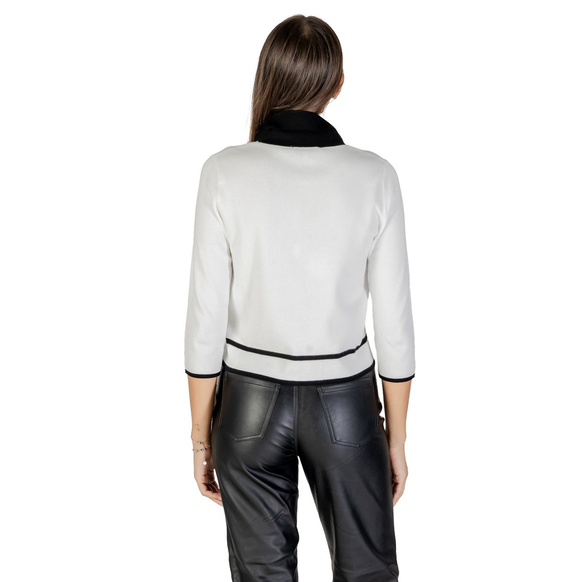 Image 2 : Détail cardigan blanc Morgan De Toi viscose polyamide manches trois-quarts — delvale