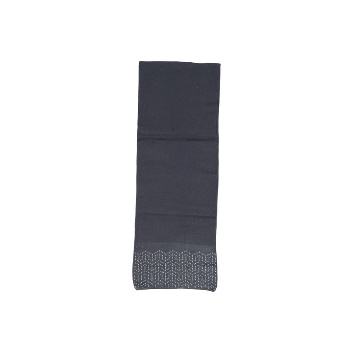 Image 1 : Écharpe Pieces femme gris à motifs imprimés, accessoire mode automne-hiver — Delvale
