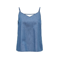 Image 3 : Détail du col V et des bretelles fines du débardeur Only femme effet denim bleu — Delvale