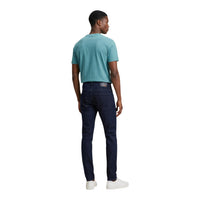 Image 2 : Détail du t-shirt Calvin Klein Jeans homme vert, coupe moderne et confortable — Delvale