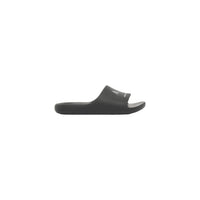 Mules Armani Exchange homme noires vue de trois quarts — claque caoutchouc logo imprimé Ref. XM002744