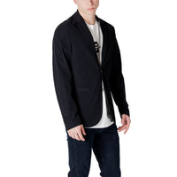 Image 3 : Blazer Armani Exchange homme noir, vue de trois quarts, mise en valeur de la silhouette et des poches plaquées — Delvale