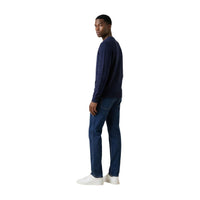 Pull Armani Exchange homme bleu marine – silhouette complète portée avec jean
