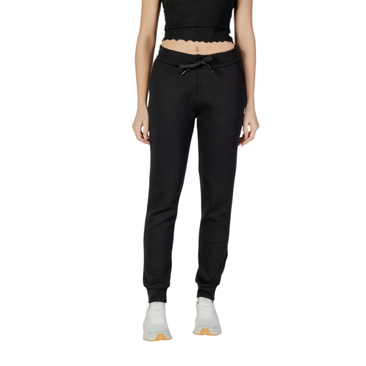 Image 1 : Pantalon jogging Armani Exchange noir femme coupe slim avec ceinture élastiquée — Delvale