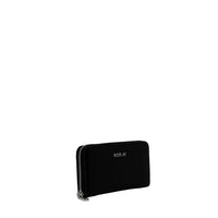 Image 3 : Portefeuille femme Replay noir, vue d'angle montrant les dimensions compactes — Delvale