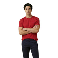 Image 7 : T-shirt Gant homme bleu marine porté sur mannequin debout, style décontracté et élégant — Delvale