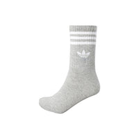 Image 2 : Chaussettes Adidas Originals Trefoil trois bandes, lot de 3 paires homme disposées en éventail sur fond blanc — Delvale