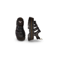 Image 2 : Sandales Dr. Martens Mattison noires à plateforme, détail des trois brides à boucles métalliques et languette de tirage au talon — Delvale
