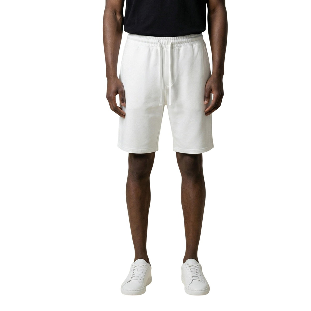 Image 1 : Short homme Gianni Lupo multicolore en coton molletonné avec cordon et poches, vue de face — delvale