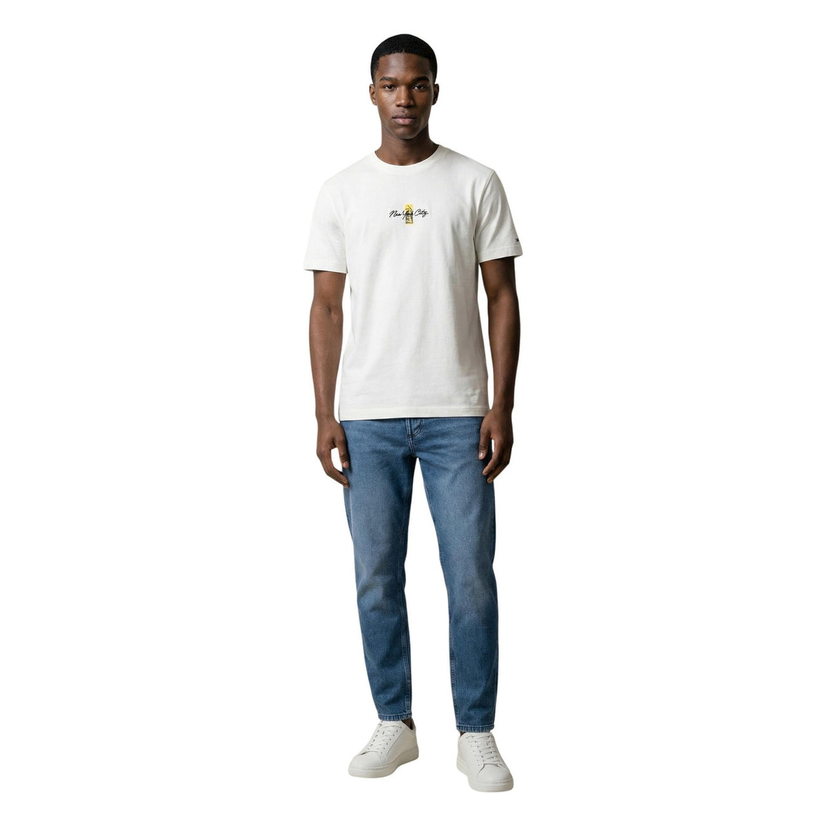 Image 2 : T-shirt Tommy Hilfiger Jeans homme blanc, détail impression et col rond — Delvale