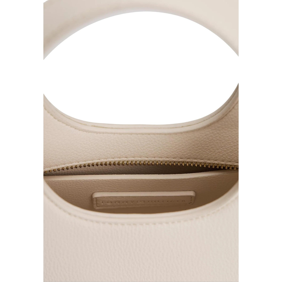 Image 4 : Détail de l'attache réglable dorée de la bandoulière du sac Tommy Hilfiger femme beige — Delvale
