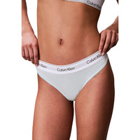 Image 9 : Silhouette féminine en lingerie Calvin Klein Underwear noir, style épuré et minimaliste signature CK — Delvale