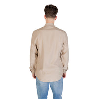 Image 2 : Détail du col classique pointu et de la patte de boutonnage de la chemise Antony Morato beige homme — Delvale