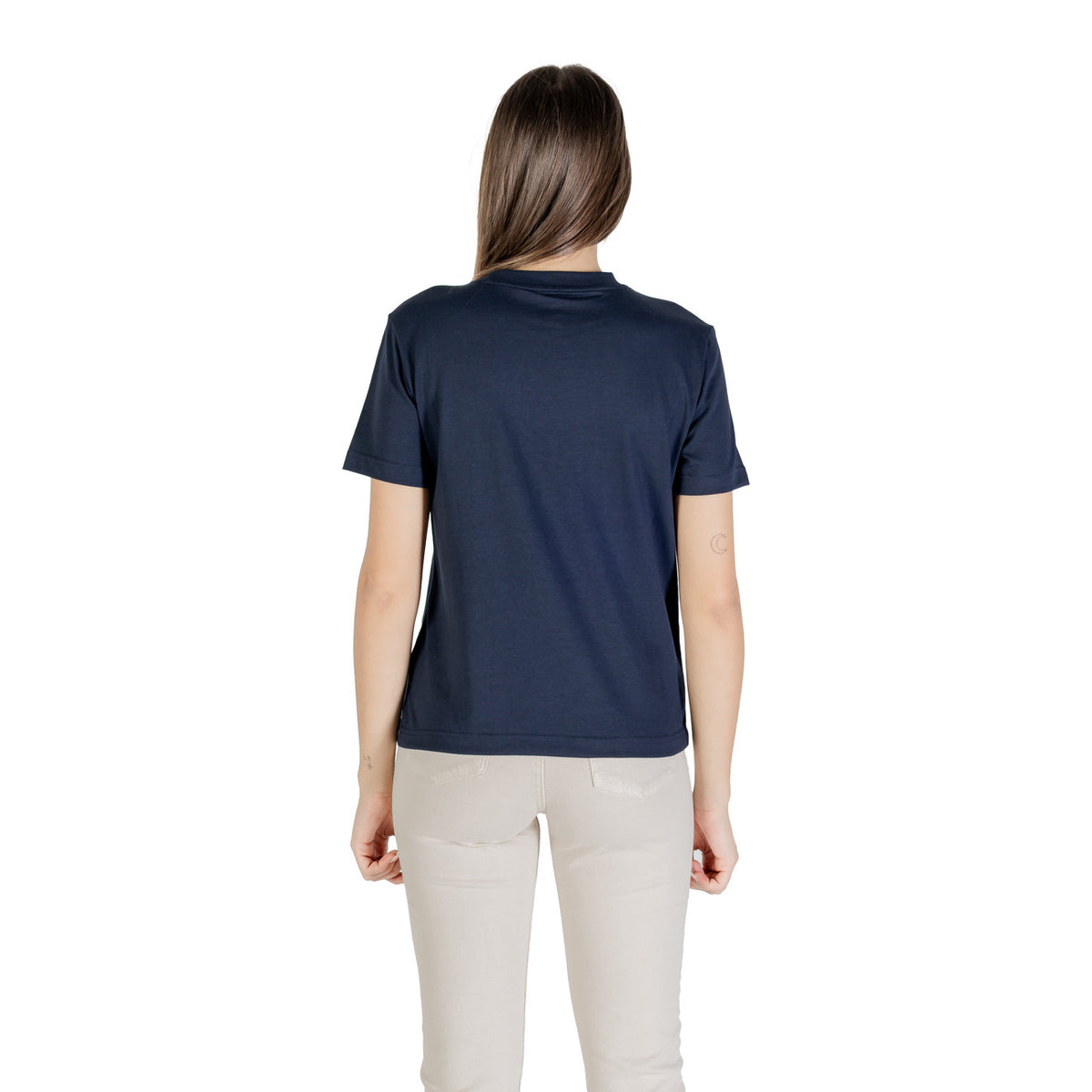 Image 2 : Détail imprimé Calvin Klein Jeans sur t-shirt bleu femme coton — delvale