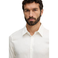 Image 3 : Détail chemise blanche Armani Exchange homme coupe classique manches longues — Delvale