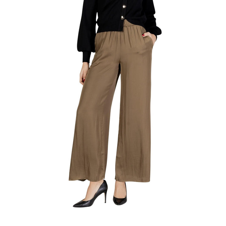 Image 1 : Pantalon femme vert Morgan De Toi en polyester avec poches frontales — delvale