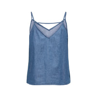 Image 4 : Look casual chic avec le débardeur Only bleu porté sur un jean droit délavé, silhouette féminine et décontractée — Delvale