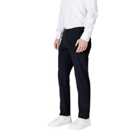 Armani Exchange pantalon homme noir vue trois quarts avant poches frontales — Delvale