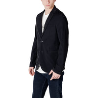 Image 4 : Blazer Armani Exchange homme noir, détail des boutons de poignet sur manches longues et finitions soignées — Delvale