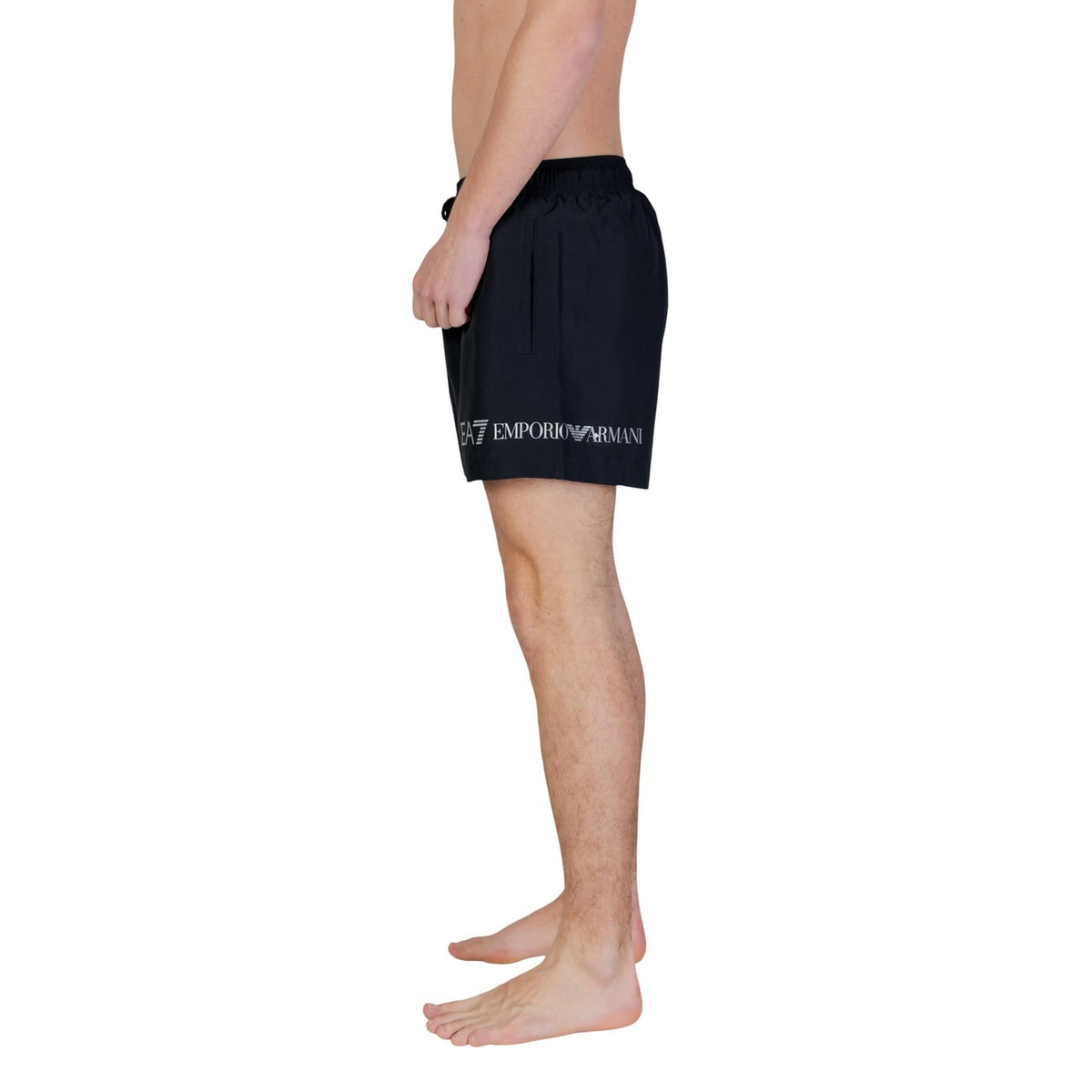 Image 3 : Pantalon EA7 homme noir, vue latérale avec poches frontales — Delvale