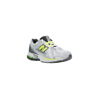 Image 2 : New Balance 1906 femme vue profil mesh alvéolé gris et accents verts — delvale