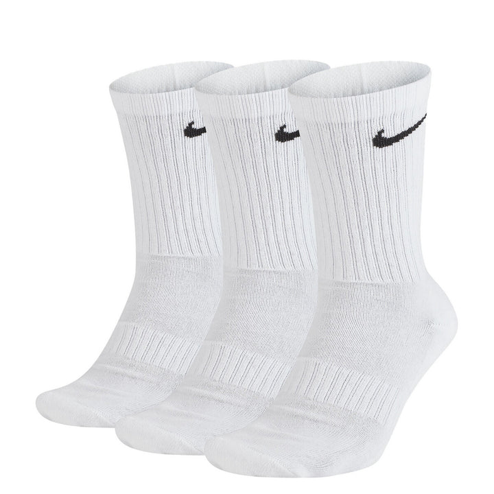 Image 1 : Pack de 3 paires de chaussettes Nike Everyday Cushioned homme mi-mollet blanches avec logo Swoosh brodé noir, fond blanc — Delvale