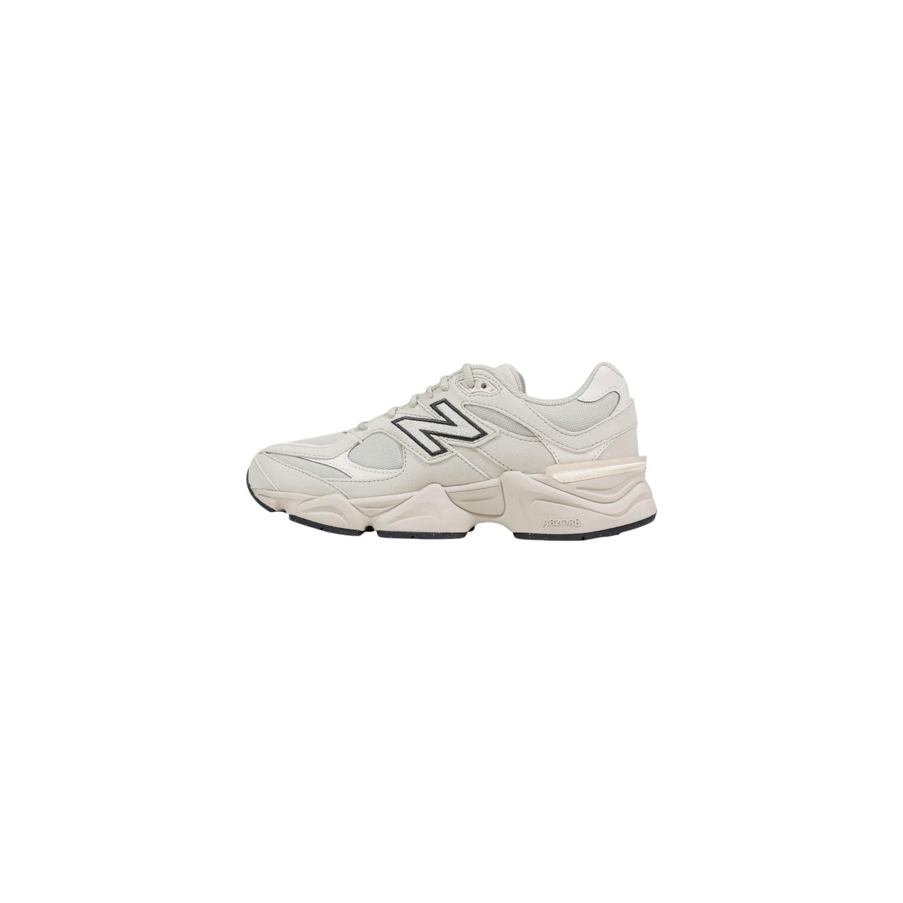 Baskets New Balance 9060 femme beige crème N marine semelle chunky crème profil gauche