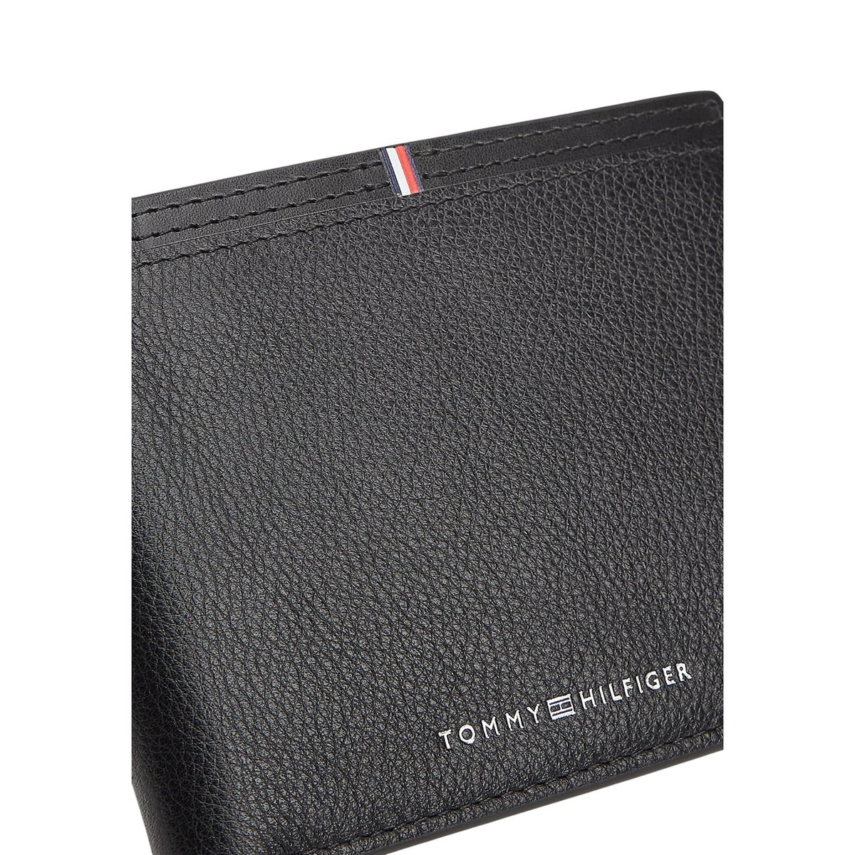 Image 3 : Portefeuille Tommy Hilfiger homme ouvert montrant les compartiments cartes et billets — Delvale
