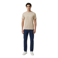 Image 3 : T-shirt Guess homme beige coupe regular, vue profil — Delvale