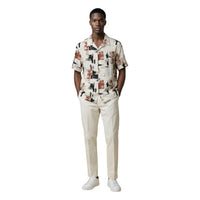Image 4 : Vue trois quarts de la chemise Antony Morato manches courtes en tissu lin viscose fluide, motif abstrait multicolore — Delvale