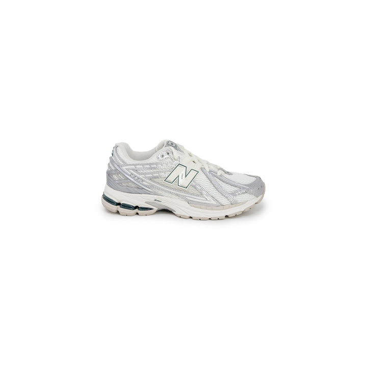 Image 1 : Basket New Balance 1906R femme blanc argenté, vue profil avec détails vert canard — delvale