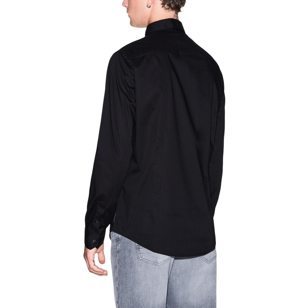 Image 2 : Détail col et boutonnage chemise Armani Exchange noire homme — Delvale