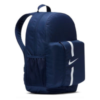 Image 3 : Nike sac à dos Academy Team bleu marine poche filet latérale bretelles ajustables — vue trois quarts — Delvale