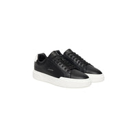 Image 2 : Vue détaillée des baskets Calvin Klein Jeans noires avec empiècement blanc au talon — Delvale