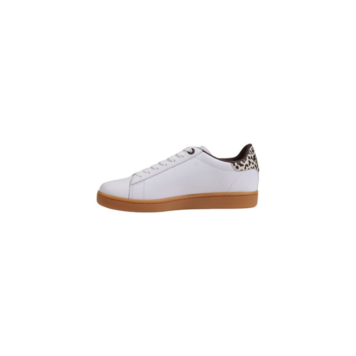 Image 3 : Baskets EA7 femme beige basses, vue de trois-quarts montrant le design moderne — delvale