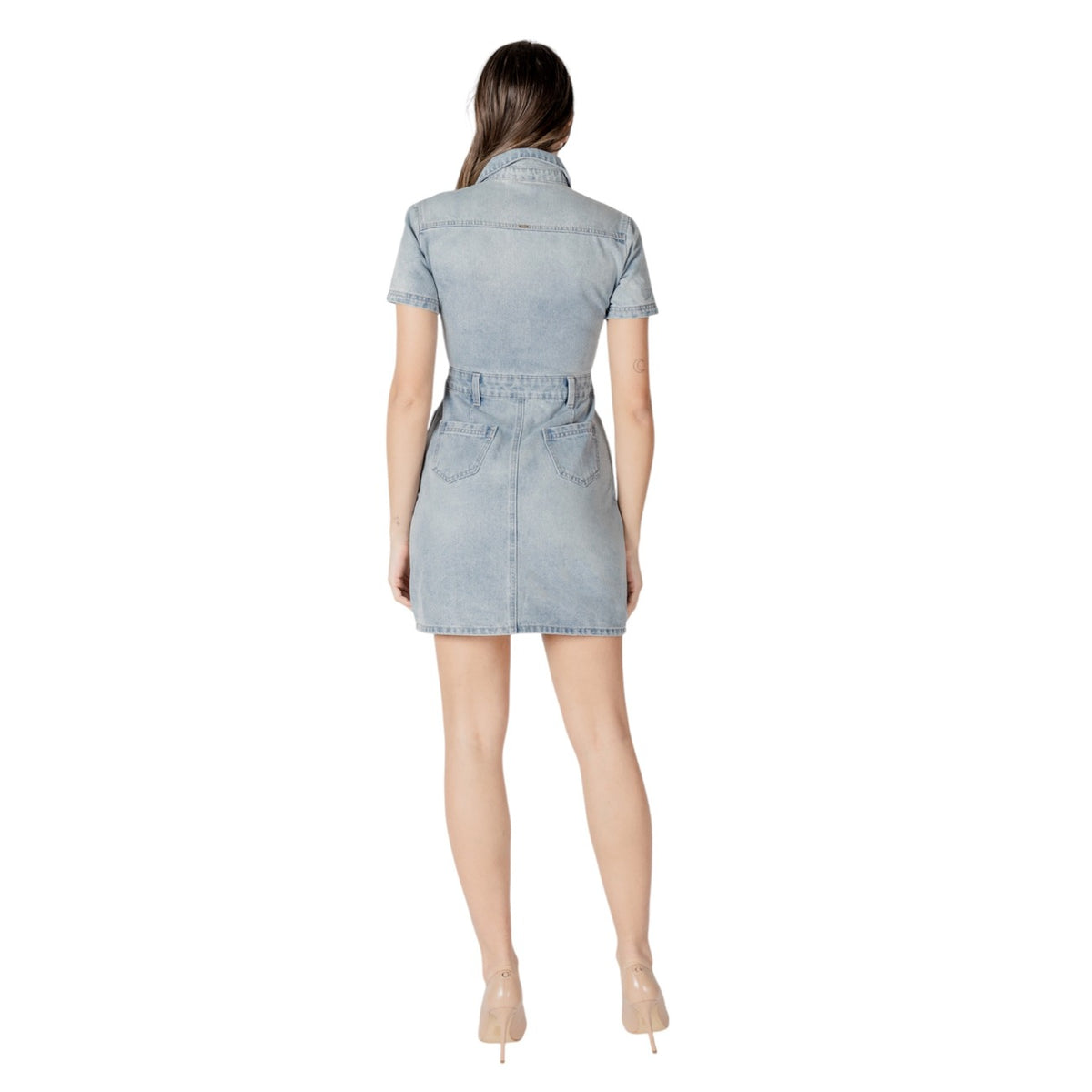 Image 2 : Détail robe femme Morgan De Toi bleu azur avec poches frontales et col classique — delvale