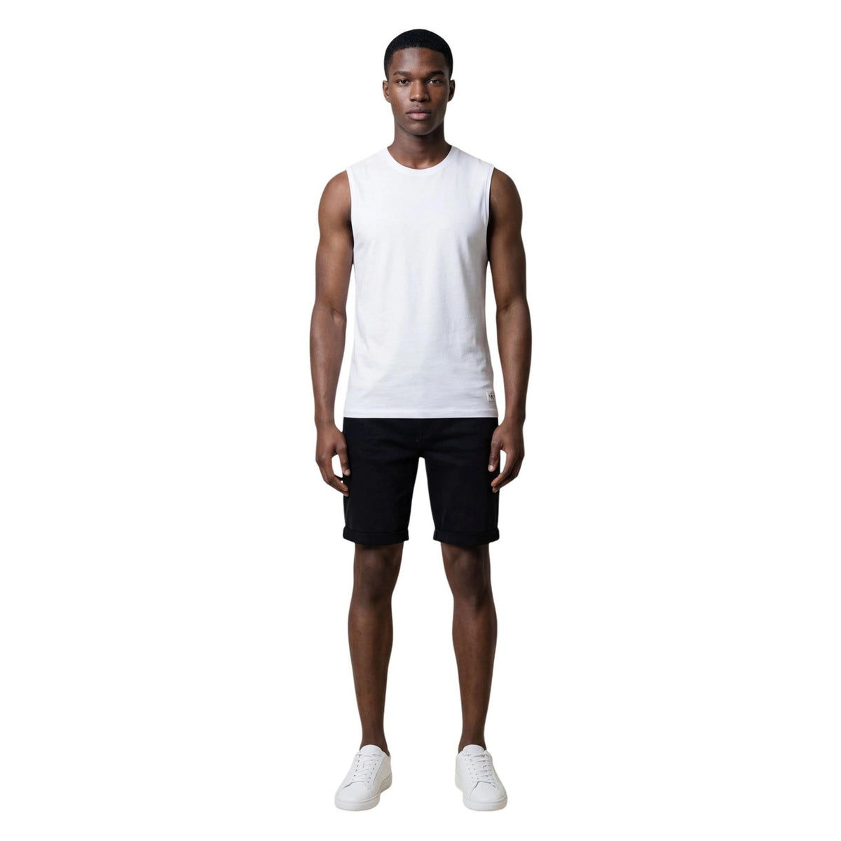 Image 2 : Débardeur Calvin Klein Jeans homme blanc, vue de face, coupe ajustée — Delvale