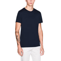 Image 5 : T-shirt Armani Exchange blanc homme porté style décontracté — Delvale