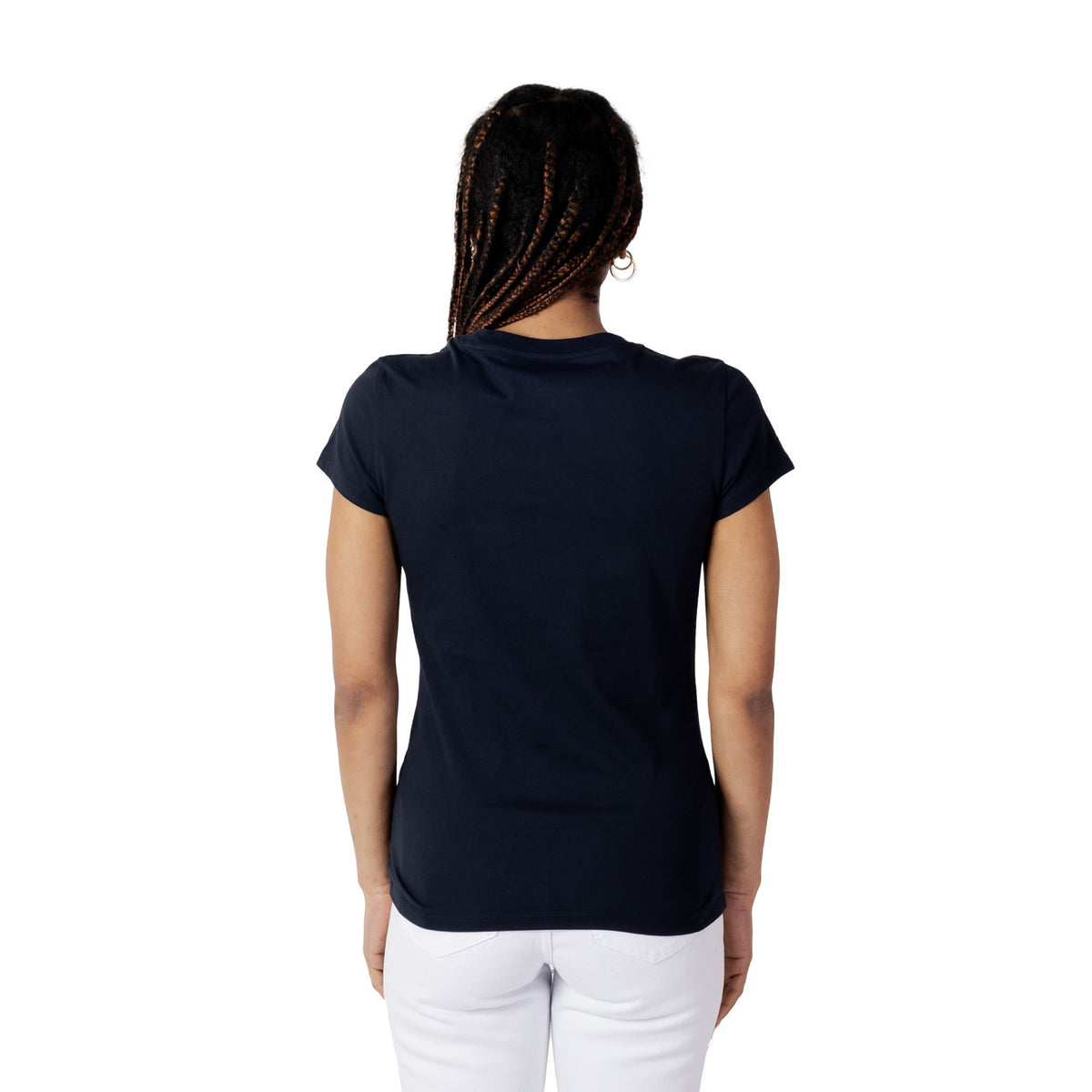Image 2 : Détail du print graphique expressif sur t-shirt Armani Exchange femme bleu marine, design créatif — Delvale