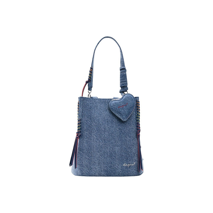 Image 1 : Sac seau Desigual femme en denim bleu avec cœur appliqué rembourré en relief et surjet bordeaux sur les côtés, vue de face — Delvale