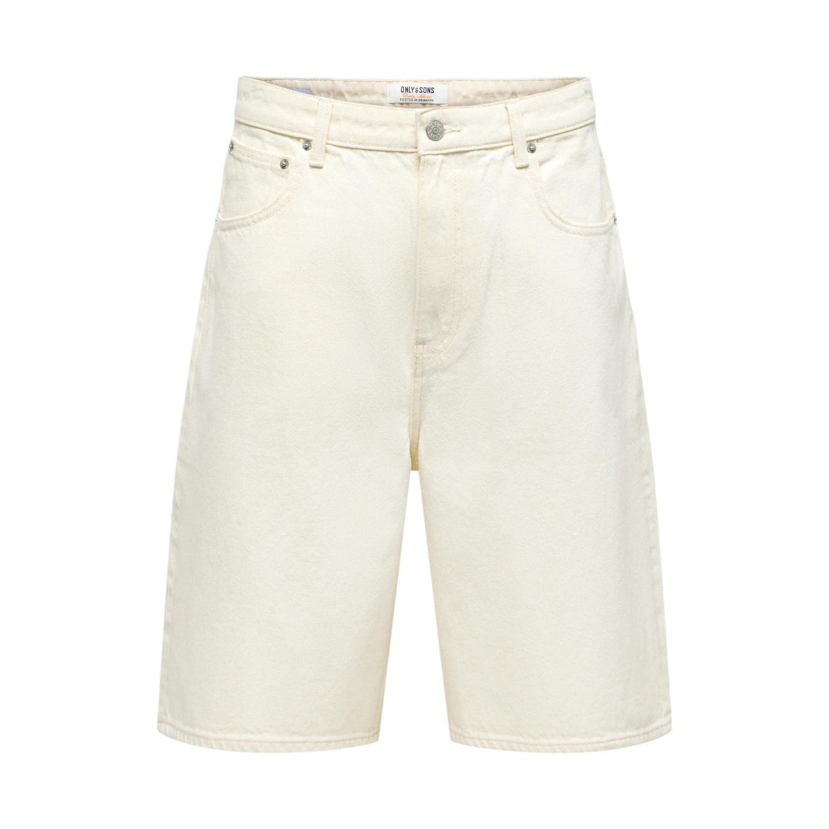 Image 2 : Vue frontale du short denim Only & Sons teinte crème, coupe classique décontractée homme — Delvale