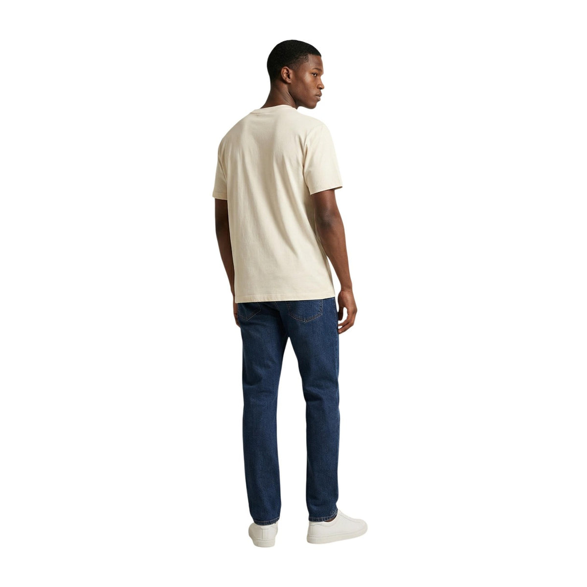 Image 2 : Détail du t-shirt Calvin Klein Jeans homme beige, coupe ajustée et manches courtes — Delvale
