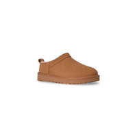 Image 2 : Chaussure basse UGG Classic Micro camel, détail de la semelle crantée caoutchouc et de la doublure intérieure — Delvale
