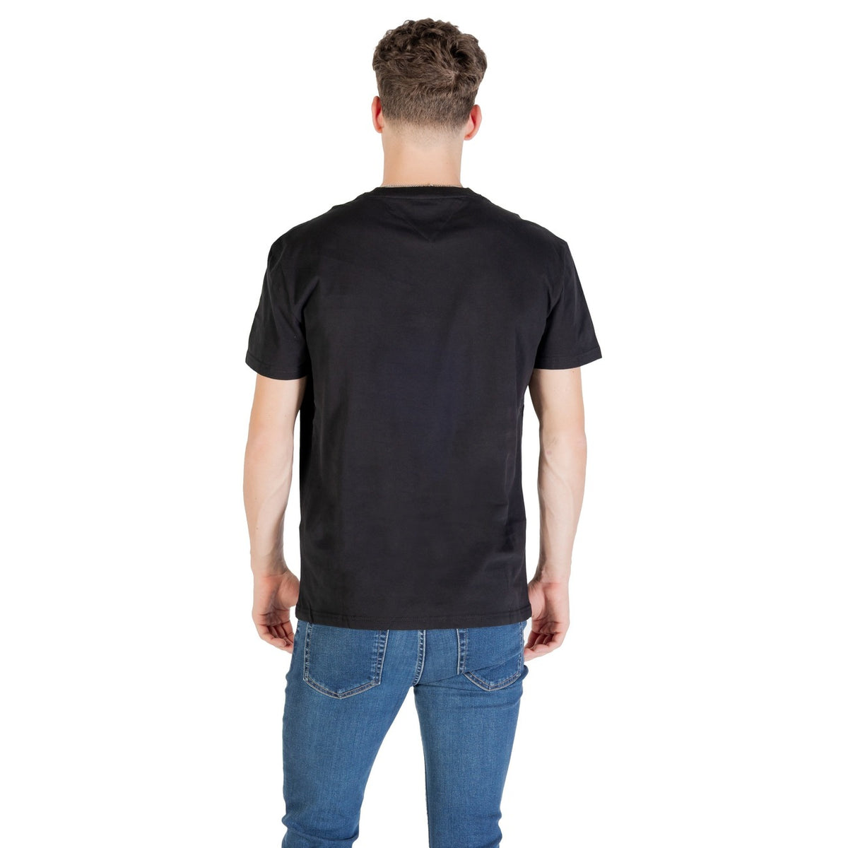 Image 2 : Détail t-shirt Tommy Hilfiger Jeans homme coton organique noir coupe moderne — Delvale