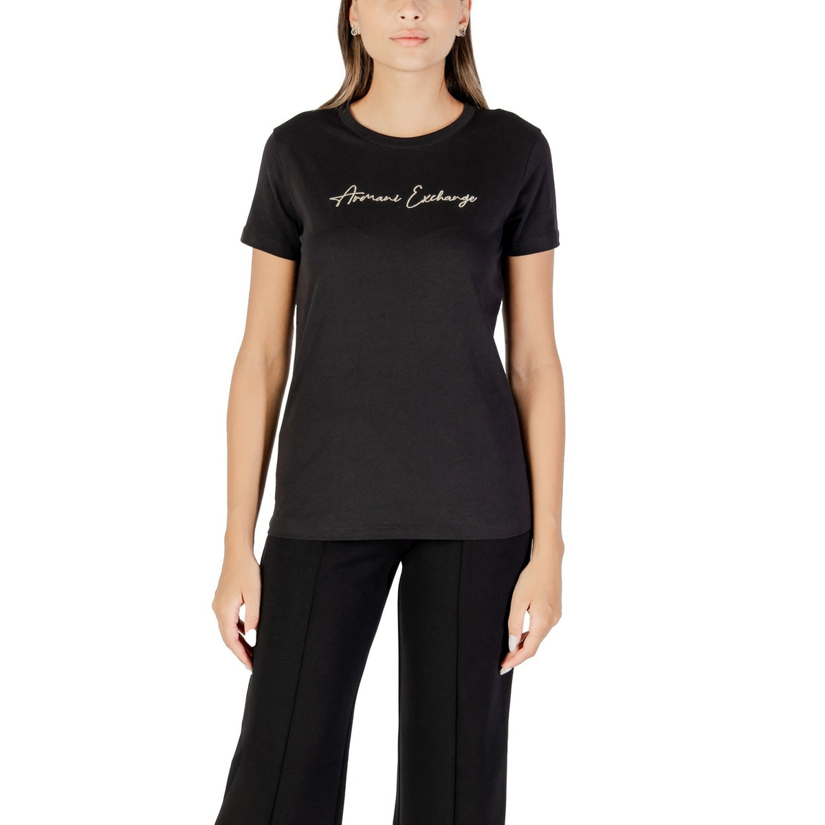 Image 5 : Gros plan sur la qualité coton premium et finitions du t-shirt Armani Exchange noir — delvale