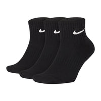 Image 1 : Lot de 3 paires de chaussettes Nike Ankle Cushion noires avec logo Swoosh blanc brodé, vue avant — Delvale