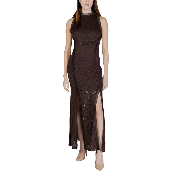 Image 1 : Robe de soirée Guess marron col montant sans manches vue de face — delvale