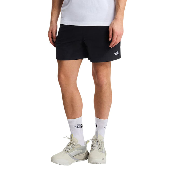 The North Face Short Homme Noir Nylon Technique Coupe Courte Vue de Face — Delvale