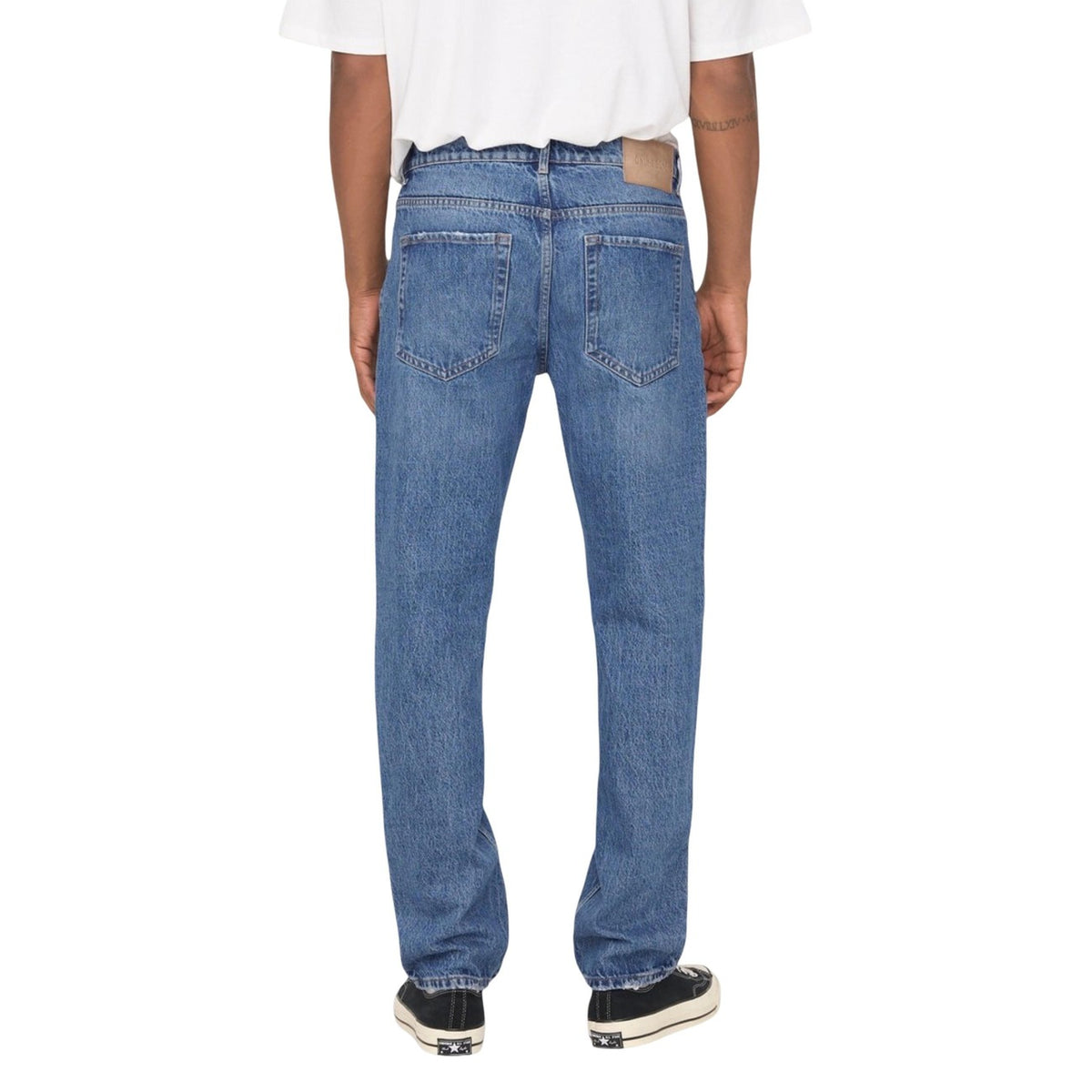 Image 2 : Détail jean Only & Sons homme bleu azur finitions premium coton bio — Delvale